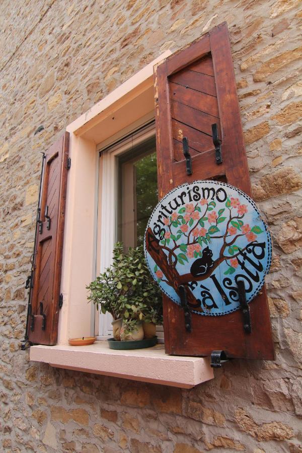 Agriturismo Ca' Isotta Castello di Serravalle Extérieur photo