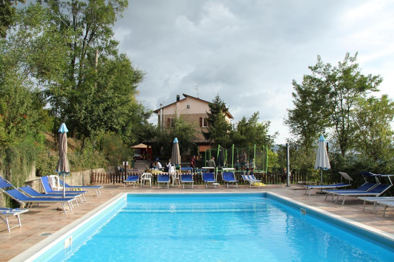 Agriturismo Ca' Isotta Castello di Serravalle Extérieur photo